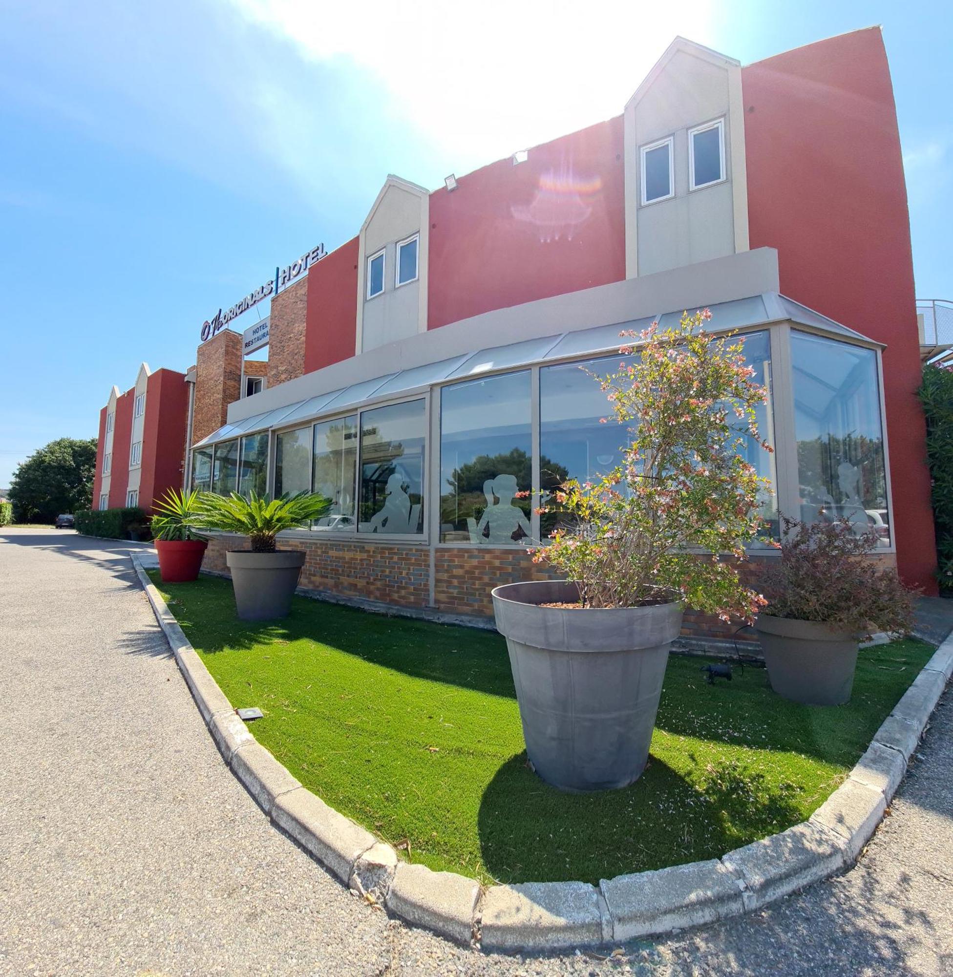 The Originals City Hotel Marseille Aeroport Βιτρόλ Εξωτερικό φωτογραφία