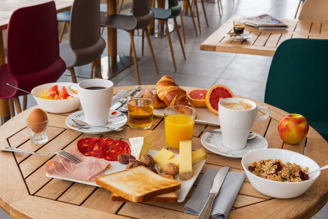 The Originals City Hotel Marseille Aeroport Βιτρόλ Εξωτερικό φωτογραφία